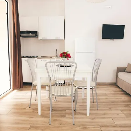 Ap - Flats&rooms 3* Gallipoli